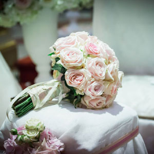 fiori-matrimonio-bouquet-rose-matrimoni-con-laccento-Roberta-Patane