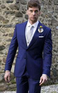 Abito-tradizionale-blu-da-sposo-Lanieri_Roberta-Patane_Matrimoni-con-laccento