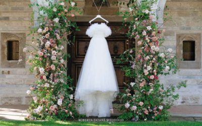 Abiti da sposa sartoriali e commerciali: cosa li differenzia