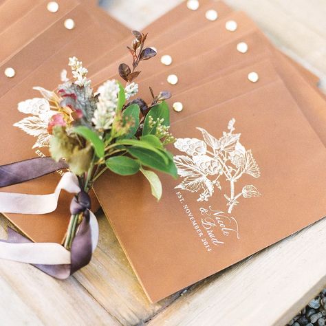 Libretti cerimonia con copertina in pelle e immagine impressa in oro