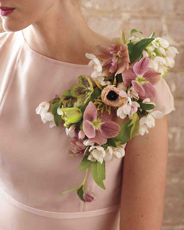 Corsage da spalla per la mamma della sposa