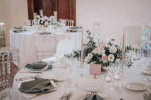 Dettagli matrimonio: la palette declinata nella mise-en-place
